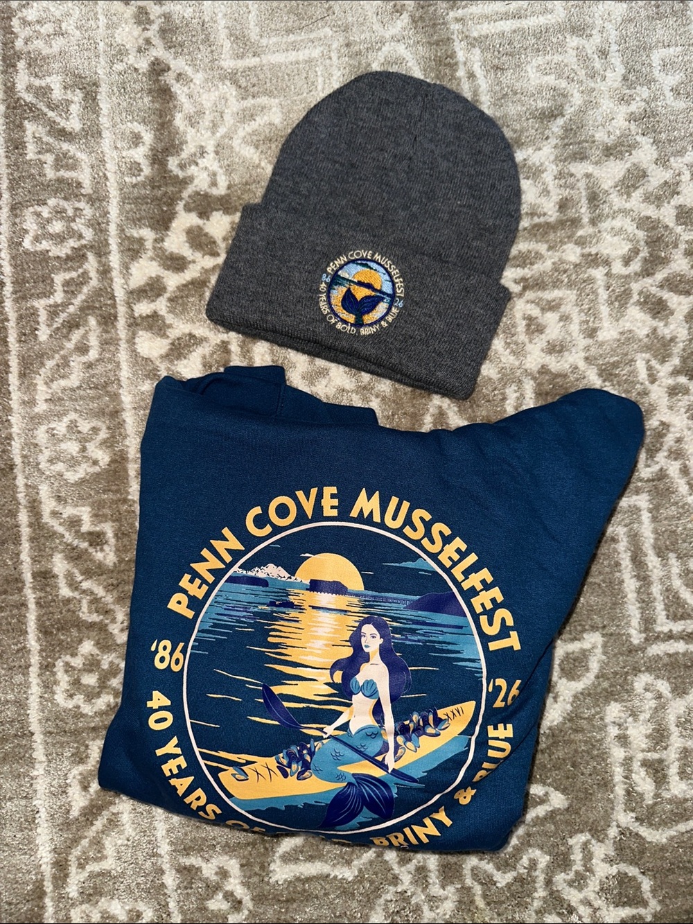 Penn Cove MusselFest Blue Graphic Sweatshirt & Gray Beanie Set